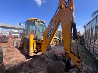 2020 JCB 3cX 4x4