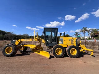 Komatsu GD555A grader