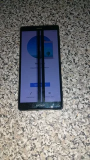 Xperia XZ2 with damaged screen