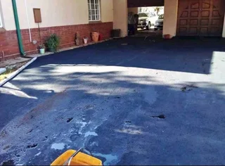TAR SURFACES-TENNIS COURTS-PAVING- RENOVATIONS - E.T.C CONTACT US ON 073 739 5709