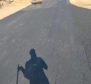 TAR SURFACES-TENNIS COURTS-PAVING - RENOVATIONS .E.t. C CONTACT US ON 0737395709