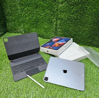 Apple iPad Pro 12.9-inch (4th Generation) Wi-Fi &amp;Cellular – 256GB