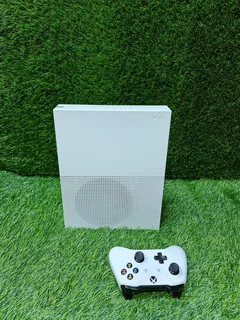 Xbox One S – 1TB Console &#43; Wireless Controller