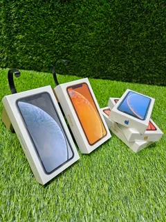 iPhone XR – 64GB / 128GB