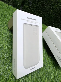 Samsung Galaxy Super Fast Charging Power Bank on-the-go. The 45W high-capacity 20,000mAh