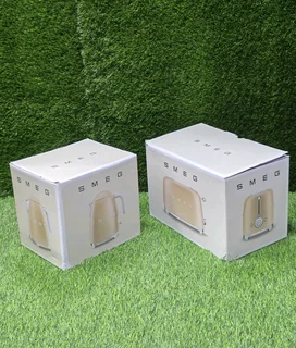 Smeg Style 2-slice toaster and Smeg Retro Style variable temperature control kettle in a matte