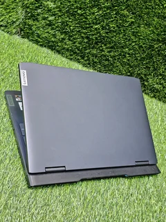 Lenovo IdeaPad Gaming 3 15.6-inch FHD AMD Ryzen 7 7735HS 16GB RAM 512GB SSD Win 11 Home Laptop 82SB0