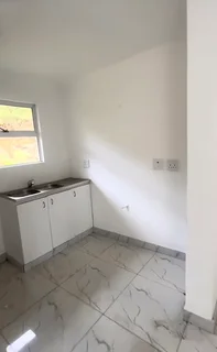 1 small room to rent &#64; westmead by Richmond Rd