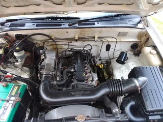 Isuzu bakkie 200l petrol R69 900