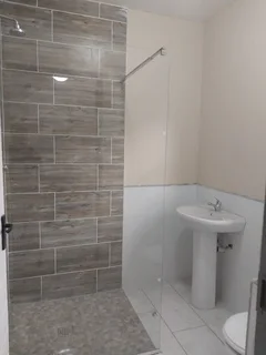 One and two  bedroom apartments for rental in Claridge.