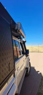 Used Alu-Cab Camper on Land Cruiser Bin