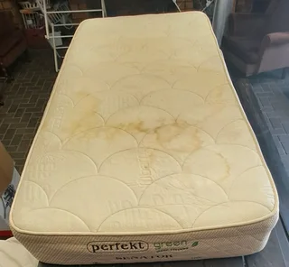 Single bad base and mattress