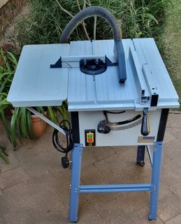 Circular Saw, Eurasia, 220 Volts (Almost New – Hardly Used)