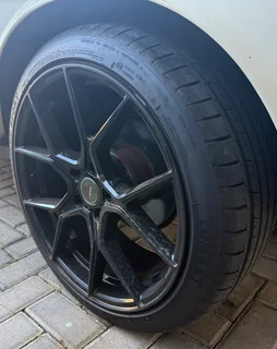 19inch Aline Mag wheels and tyres X4