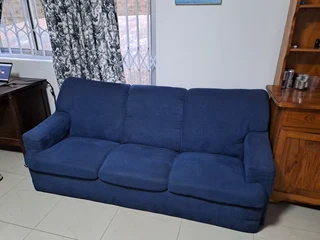 2 piece Couch - sturdy and comfortable