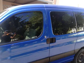 Anti smash and grab window tinting
