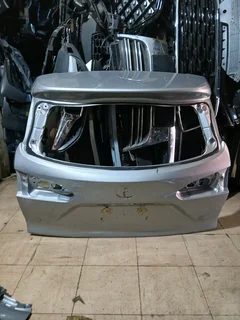 Toyota corolla cross tailgate