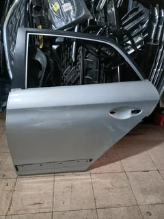 Hyundai i20 grand door