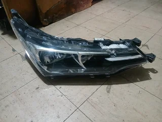 Toyota prestige headlight