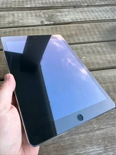 Apple ipad air 2 128GB &#43; Keyboard (sim&amp;wifi)