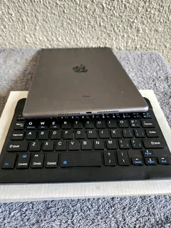 Apple ipad air generation 2 + keyboard