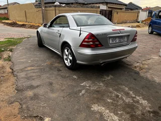 2004 Mercedes-Benz SLK-Class Hatchback
