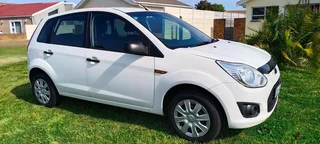 2014 Ford Figo Hatchback