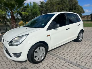 2012 Ford Figo 1.4 &#43; Roadworthy Full Service History R75 000