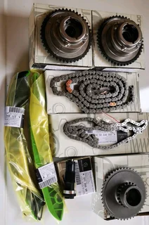 Mercedes Benz timing components including gears and chain kits