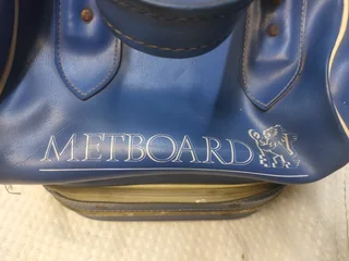 Vintage Henselite Lawn Bowls. Set of 4. Heavy weight Model. With leather bag