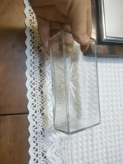 vintage 1960&#39;s wooden and glass appetizer tray features a handle and four glass.