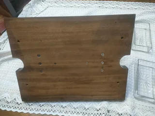 vintage 1960&#39;s wooden and glass appetizer tray features a handle and four glass.