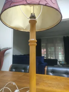 70 cm pine wood table lamp