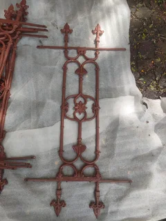 6 x antique Balustrade fence balcony iron rust grate.