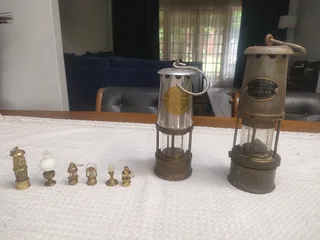 Antique Victor Kent `Wolf` Miner`s Safety lantern Lamp.