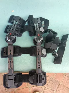 Large Donjoy  Knee Brass For Sale