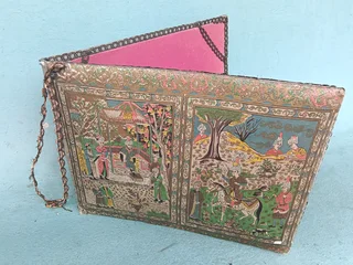 Antique figural Isfahan Persian rug with a hunting scene design.