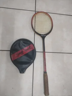 Vintage  1979 kennex Geoff hunt world champ squash racket for sale
