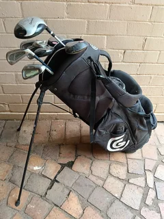 Junior Cleveland Golf stand bag club.
