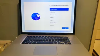 Macbook pro 2011 i7 17 inches