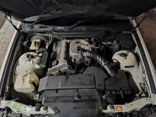 1999 BMW E36 318is Automatic