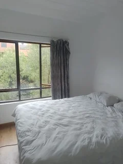 Room to rent in fourway