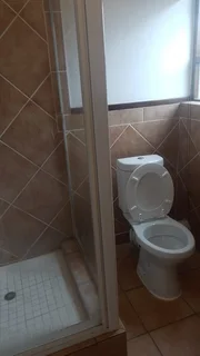 Room to rent in fourway