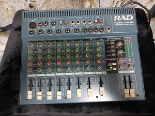 Roland CPM-300 Keyboard Amp / Personal PA - 150W Stereo - Excellent Condition