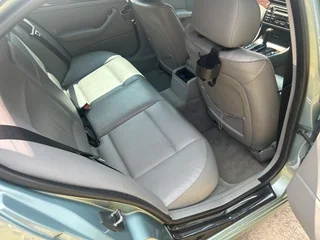 2003 BMW 330d (E46)