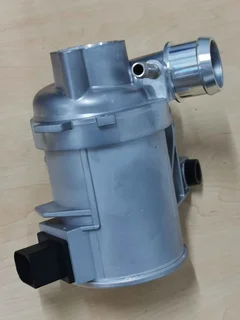 Mercedes Benz W205  Brand new electric water pump.
