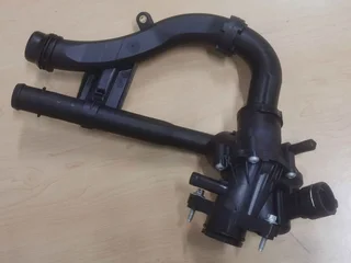 Mercedes Benz W205 M274 Brandnew Thermostat.