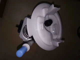 Mercedes Benz W204 CGI Brandnew fuel pumps.