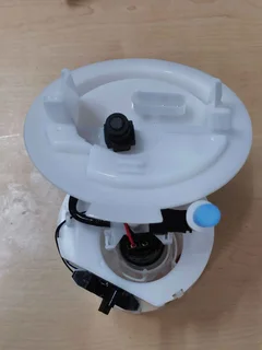 Mercedes Benz W204 CGI Brandnew fuel pumps.