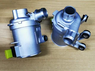 Mercedes Benz M274 W205 Brand New Water Pump.